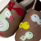 Chaussons bébé en cuir souple – Poulailler