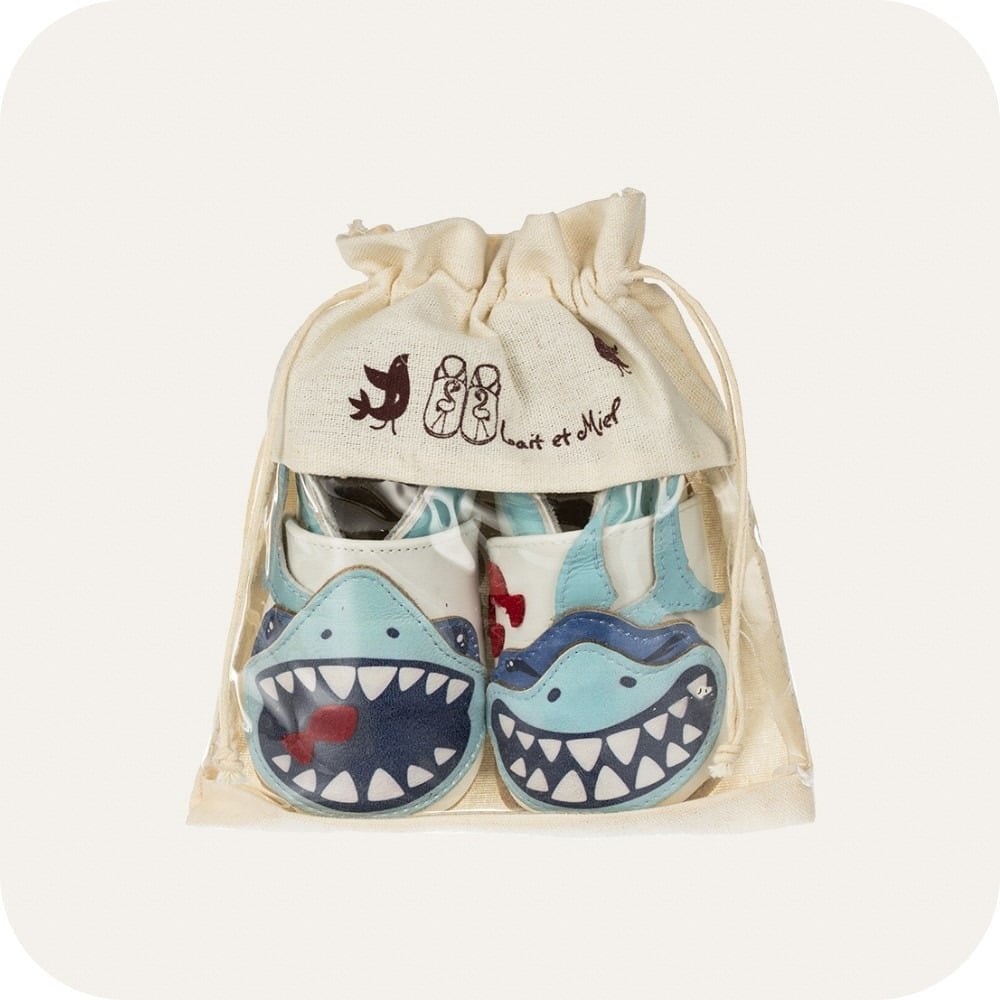 Chaussons bébé en cuir souple – Requin Taquin