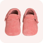 Chaussons mocassins bébé en suède – Corail