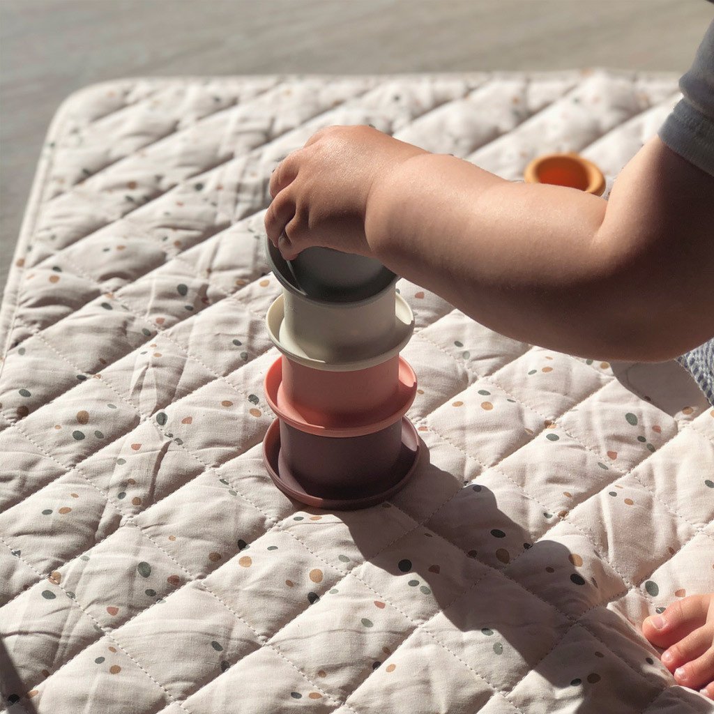 Gobelets empilables en silicone