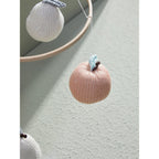 Mobile Fruits – Entre Pommes & Poires, une poésie suspendue